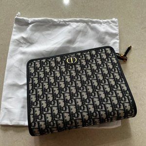 Dior 30 MONTAIGNE POUCH